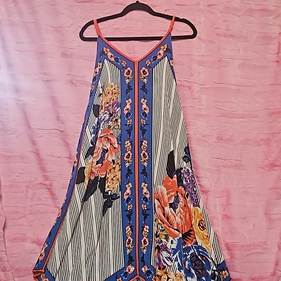 Flying Tomato | Dresses | Flying Tomato Floral Dress | Poshmark